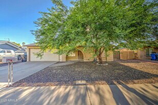 17820 N 29th Ave in Phoenix, AZ - Building Photo