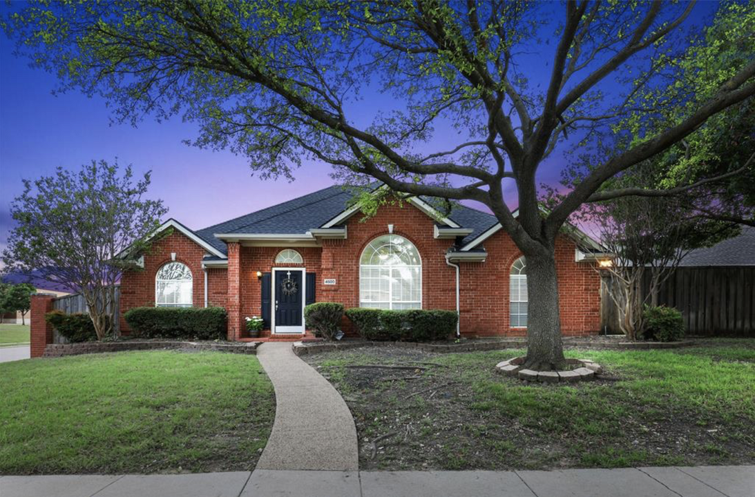 4500 Portrait Ln in Plano, TX - Building Photo