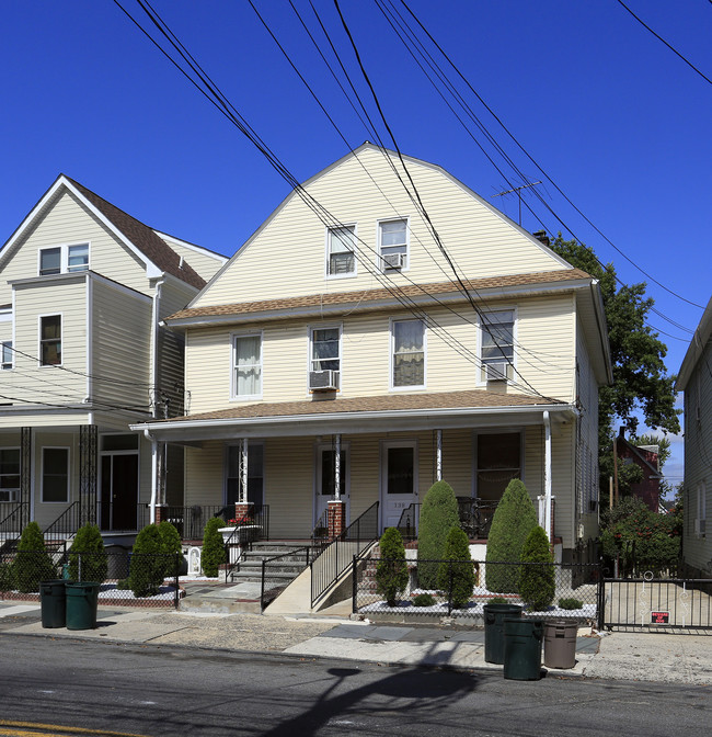 138 W Lincoln Ave in Mount Vernon, NY - Building Photo - Building Photo