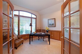 6519 152nd Ave SE in Bellevue, WA - Building Photo - Building Photo