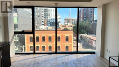 629-629 King St W in Toronto, ON - Building Photo - Building Photo