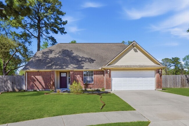 property at 8515 Leafdale Dr