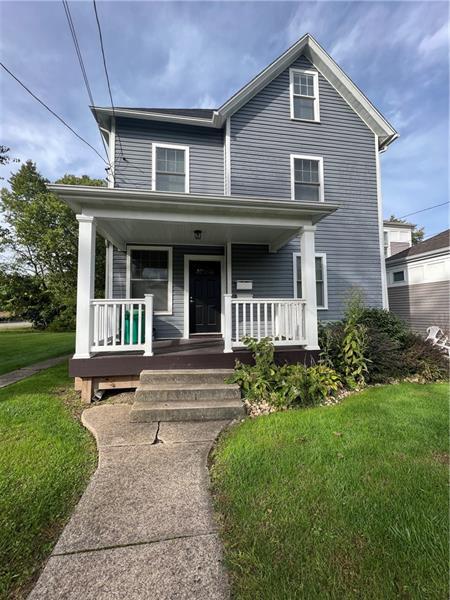 1105 Riverside Dr in Beaver, PA - Building Photo