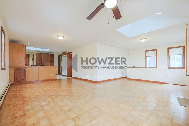 property at 35 Riverside Dr