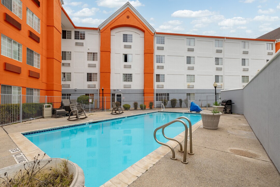 Siegel Select San Antonio in San Antonio, TX - Foto de edificio