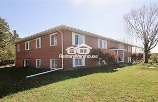 211 S Green St in Madrid, IA - Building Photo