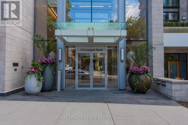 170-170 Avenue Rd in Toronto, ON - Building Photo - Building Photo