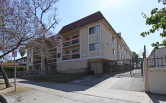 425-427 S Boyle Ave Apartments