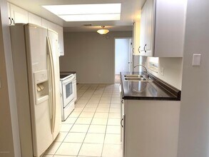 609 Croton Rd in Melbourne, FL - Foto de edificio - Building Photo