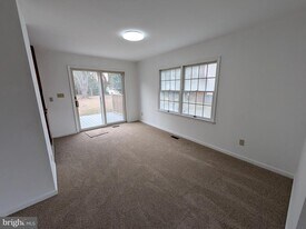 2626 Cecil Dr in Chester, MD - Building Photo