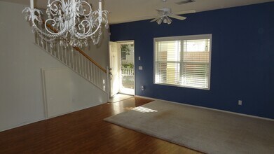 53 Orangewood Ct in Redlands, CA - Building Photo - Building Photo