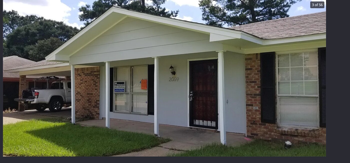 2069 Scanlon Dr in Jackson, MS - Building Photo