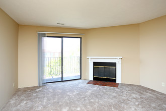 Fox Ridge Apartments in Omaha, NE - Foto de edificio - Interior Photo