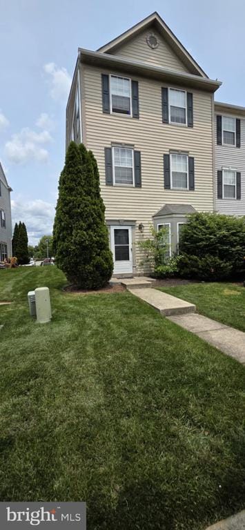 1912 Gardenia Ct