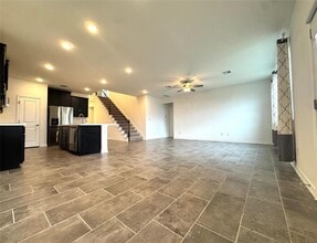 1007 Moose Rd in Hutto, TX - Building Photo - Building Photo