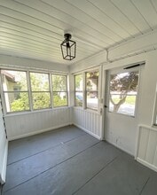 10 Tollgate Ct, Unit 1st Floor in Lynbrook, NY - Foto de edificio - Building Photo