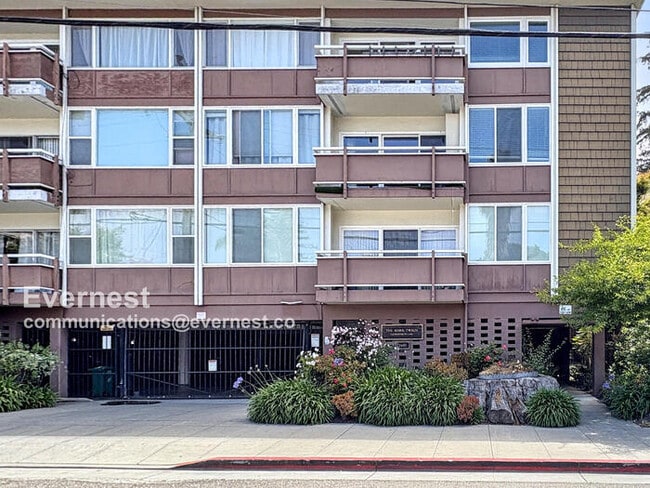 property at 2601 College Ave