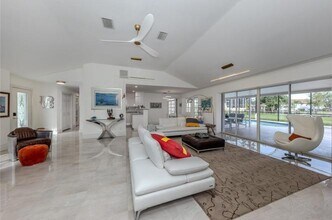 396 Bayshore Dr in Venice, FL - Building Photo - Building Photo