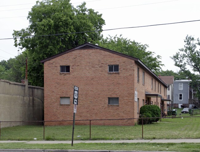 Beverly Apartments in Richmond, VA - Foto de edificio - Building Photo