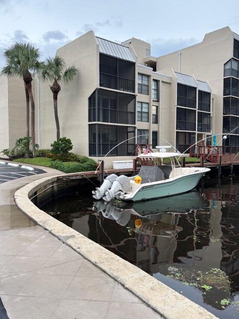 property at 8 Royal Palm Way