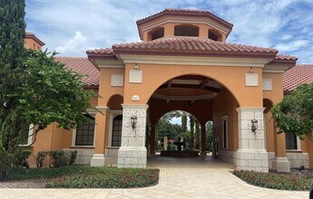 6177 Metrowest Blvd, Unit 207 in Orlando, FL - Building Photo - Building Photo