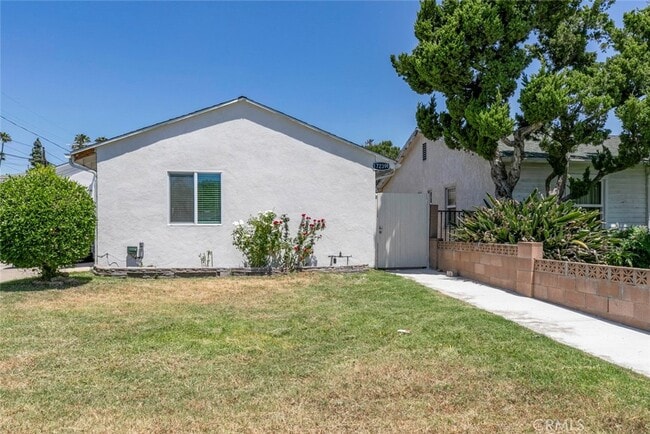 property at 17237 Kingsbury St