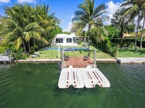 900 88th St in Surfside, FL - Building Photo - Building Photo