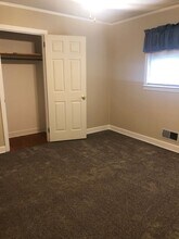 1 Woodridge Dr in Greenville, SC - Building Photo - Building Photo