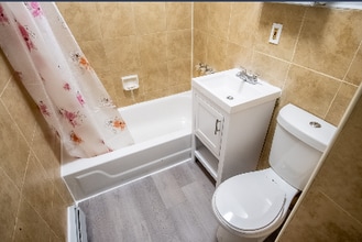 1616 Foulkrod St, Unit 3rd Floor C2 in Philadelphia, PA - Building Photo - Building Photo