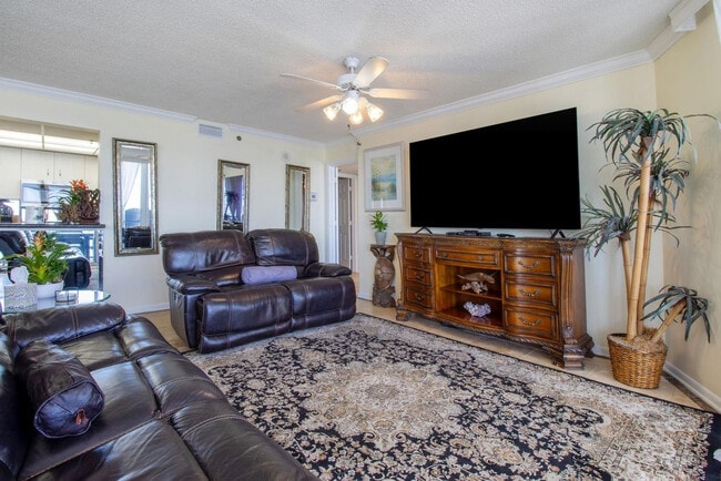 10515 Front Beach Rd in Panama City Beach, FL - Building Photo - Building Photo
