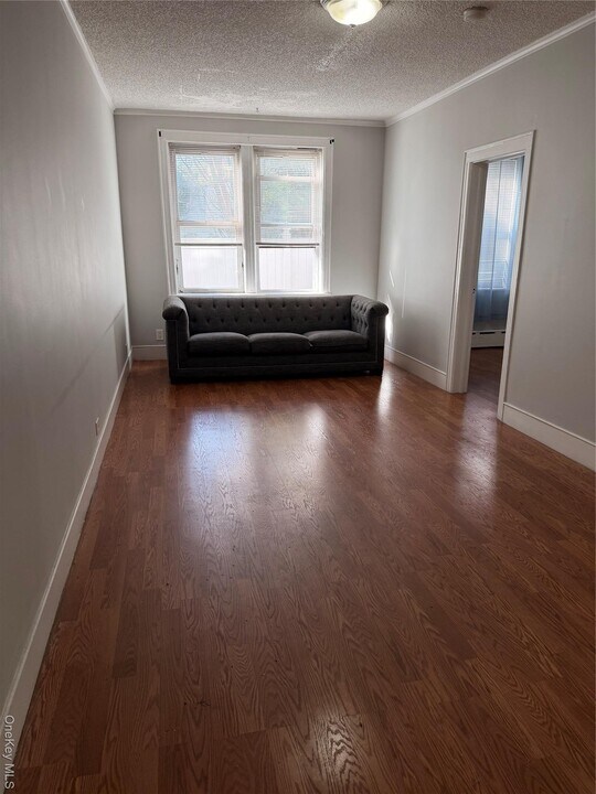 1885 Park St in Atlantic Beach, NY - Building Photo