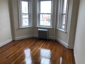 1295 Boylston St, Unit 44 in Boston, MA - Building Photo - Building Photo