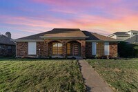 1629 Palisades Dr in Carrollton, TX - Building Photo - Building Photo