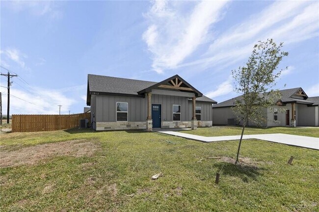 1801 Hope Dr in Mercedes, TX - Building Photo - Building Photo