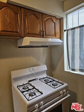 7906 San Pedro St in Los Angeles, CA - Building Photo - Building Photo