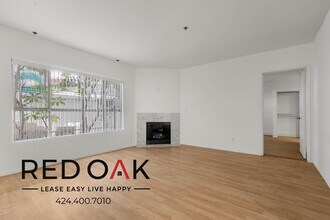 939 Palm Ave in West Hollywood, CA - Foto de edificio - Building Photo