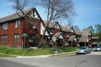 189 N Auburndale St in Memphis, TN - Foto de edificio - Building Photo