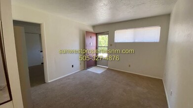 710 N Orchard Ave in Farmington, NM - Building Photo - Building Photo