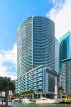 200 Biscayne Blvd Way, Unit 1404 in Miami, FL - Building Photo - Building Photo
