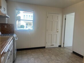 2143-2145-2145 Kirkham St in San Francisco, CA - Building Photo - Building Photo
