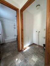 16 Maple St in East Windsor, CT - Building Photo - Building Photo