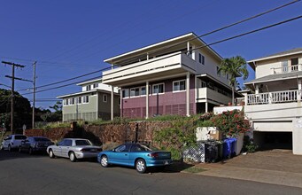 700 16th Ave in Honolulu, HI - Foto de edificio - Building Photo