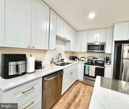 597 Primus Ct in Frederick, MD - Building Photo - Building Photo