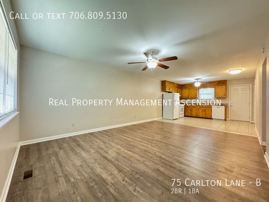 69-75 Carlton Ln in Ringgold, GA - Building Photo
