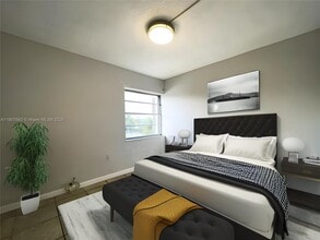 9390 W Flagler St in Miami, FL - Building Photo - Building Photo
