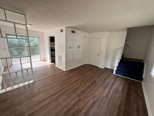 1071-1073 Laurel Ln NW in Conyers, GA - Building Photo - Building Photo
