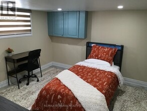 3968 St Peter Ave in Niagara Falls, ON - Building Photo - Building Photo