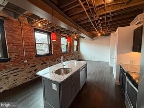 820 W Market St in Perkasie, PA - Building Photo - Building Photo