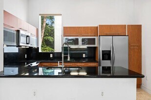 775 NE 4th Ave in Fort Lauderdale, FL - Building Photo