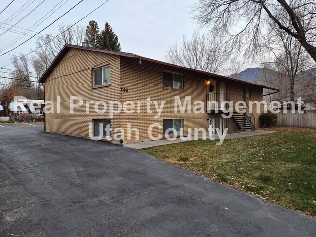 property at 1146 W 100 N